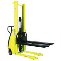 Carrello elevatore semi-elettrico